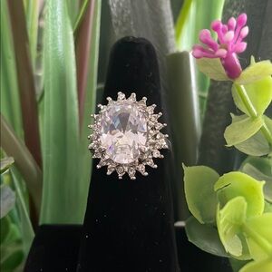 Elegant Silver Oval Crystal Ring